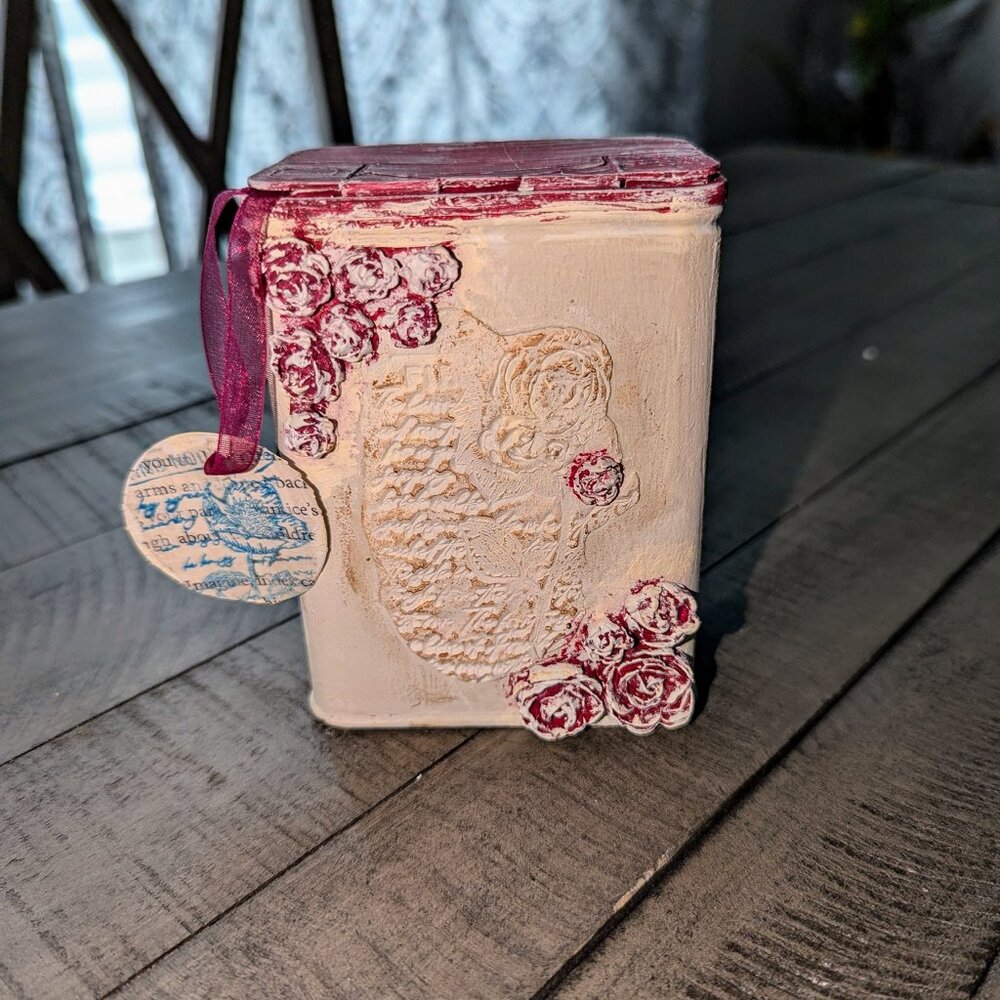 Charming Tin Decor Handmade